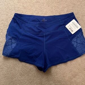 NWT New Athleta Home Run Running Short Cobb $54 Shorts Large